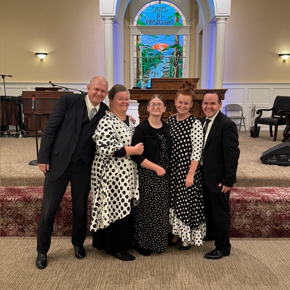 Meet your Posher, Kyla - Picture 2 of 15